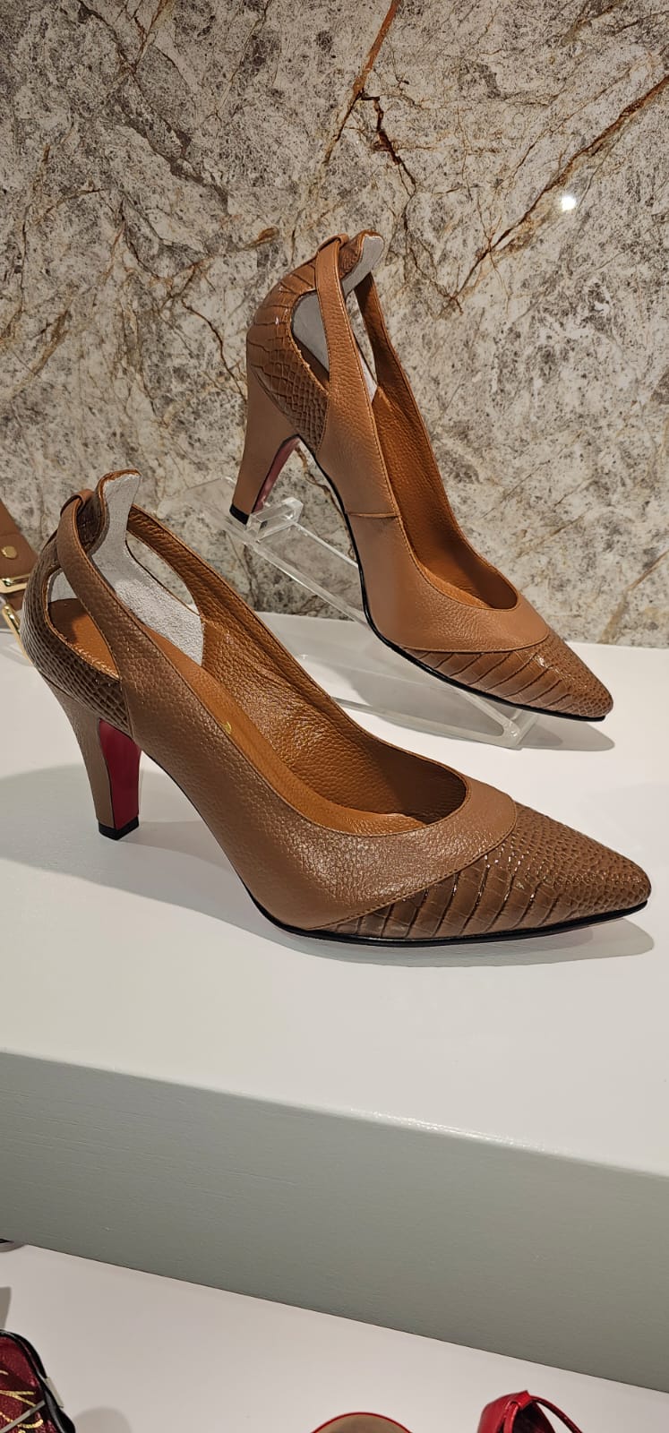 Calzado Ejecutivo Coñac Z-090